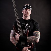 Darren Lourie (bass) 2011